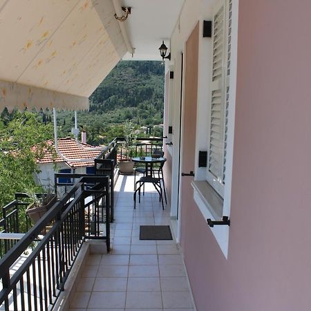 Casa Serena Asprogerakata Екстериор снимка